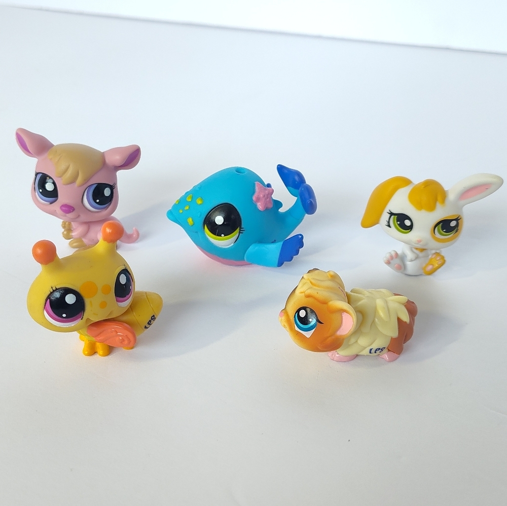 Vintage 2007 Hasbro Littlest Pet Shop Lot- 5 piece